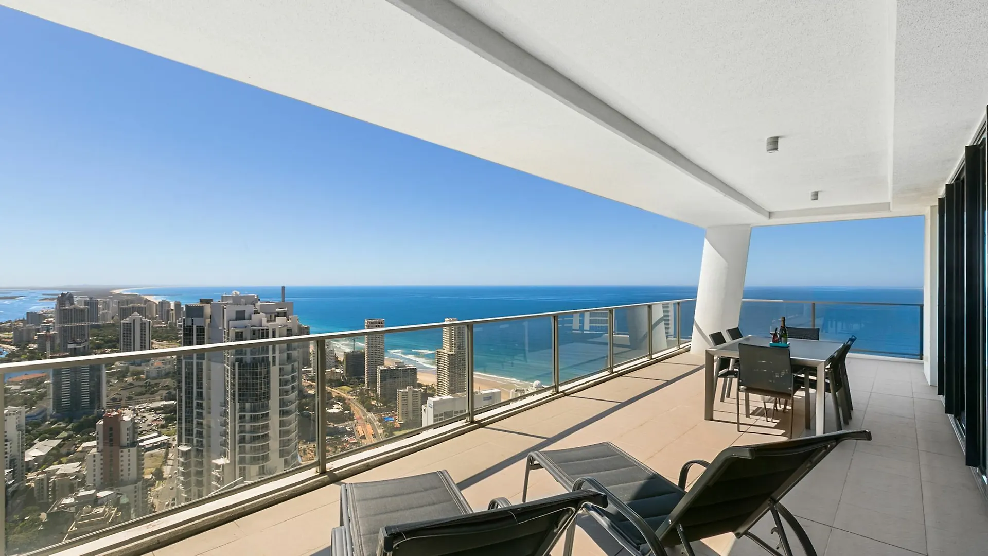 Apartment Stay - Circle On Cavill Gold Coast