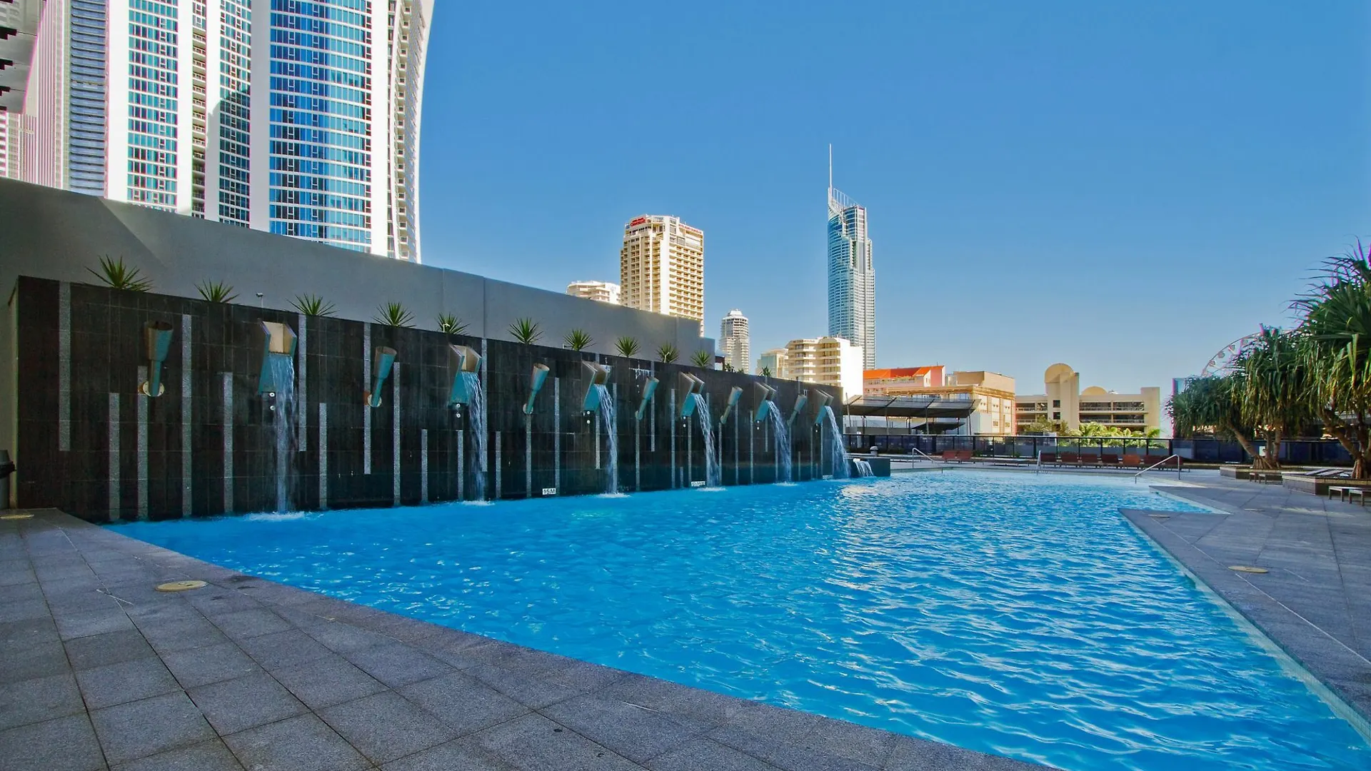 Apartment Stay - Circle On Cavill Gold Coast Australia